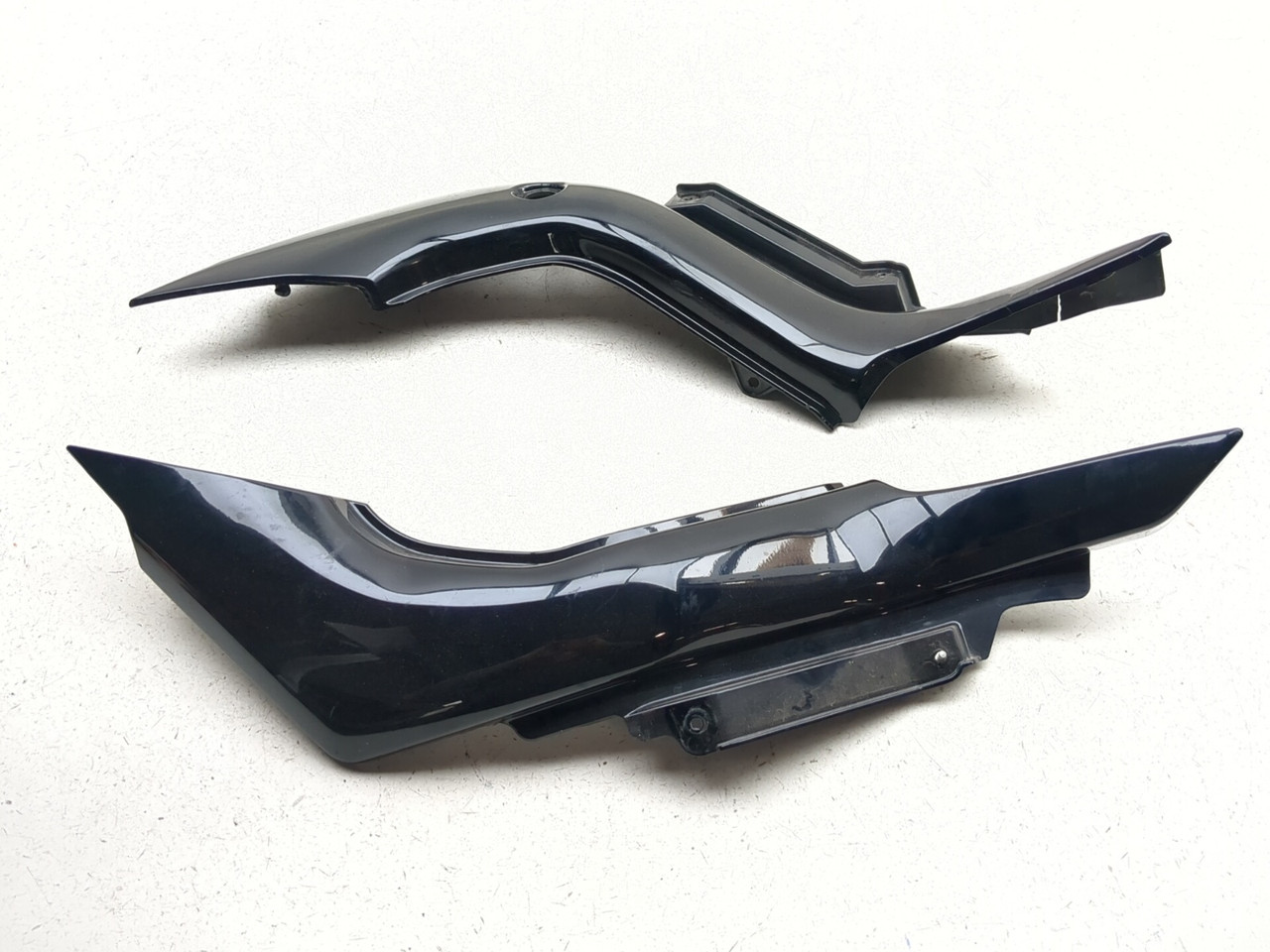 06-25 Suzuki VZR1800 M109R Boulevard Rear Fender Side Cover Set
