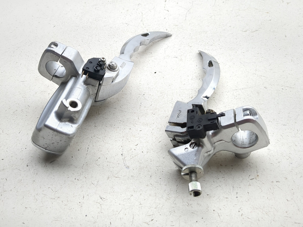 06-25 Suzuki VZR1800 M109R Boulevard Front Brake Clutch Master Set