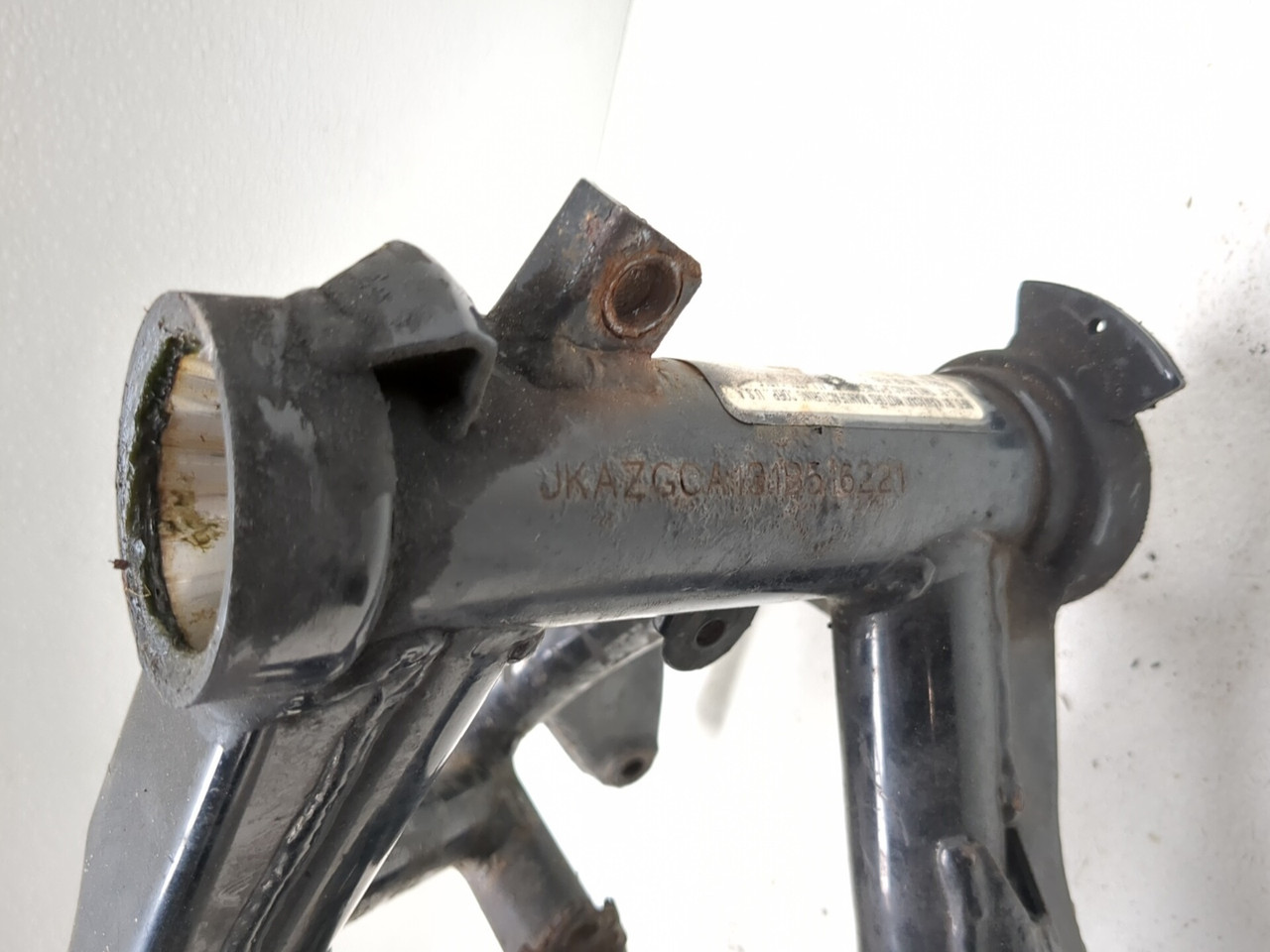 86-06 Kawasaki Concours ZG1000 Main Frame Chassis STRAIGHT CLN