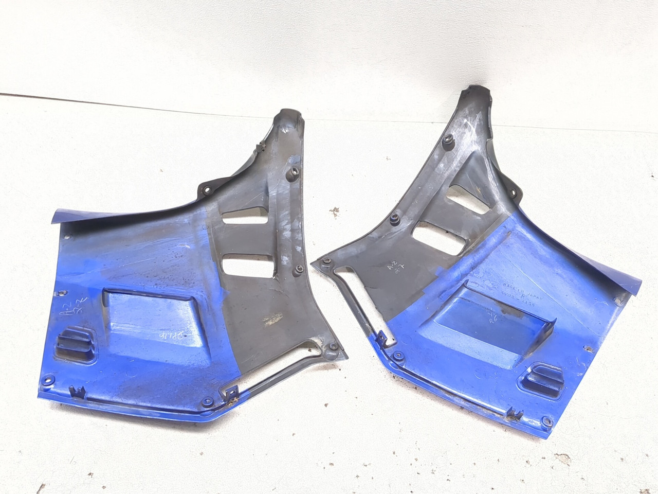 86-06 Kawasaki Concours ZG1000 Inner Side Cowl Panel Set 55028