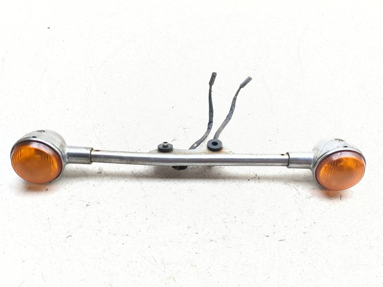09-23 Kawasaki VN1700A Vulcan Voyager 1700 Front Turn Signal Bar