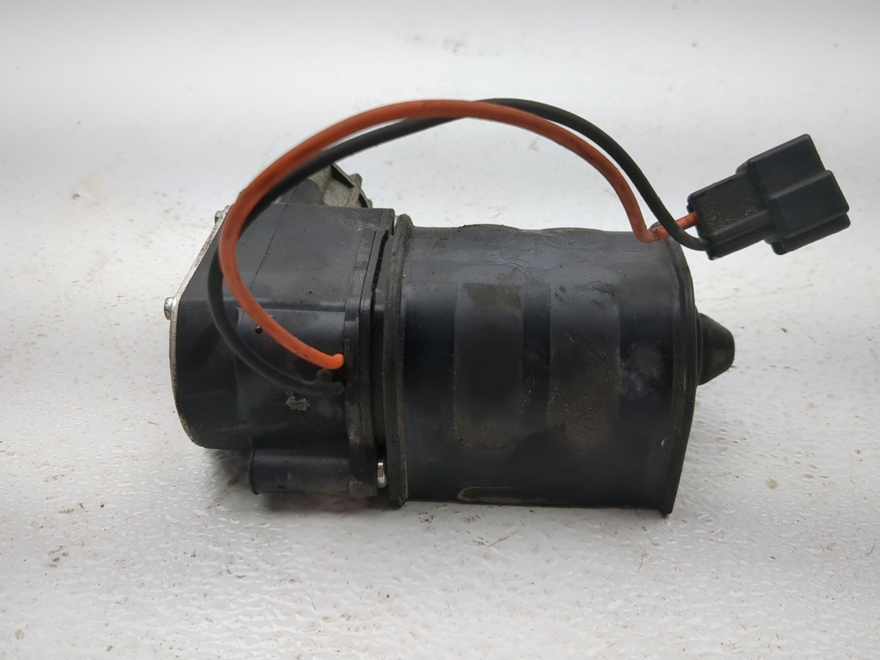 10-13 Can-Am Spyder Roadster RT Rear Suspension Air Compressor