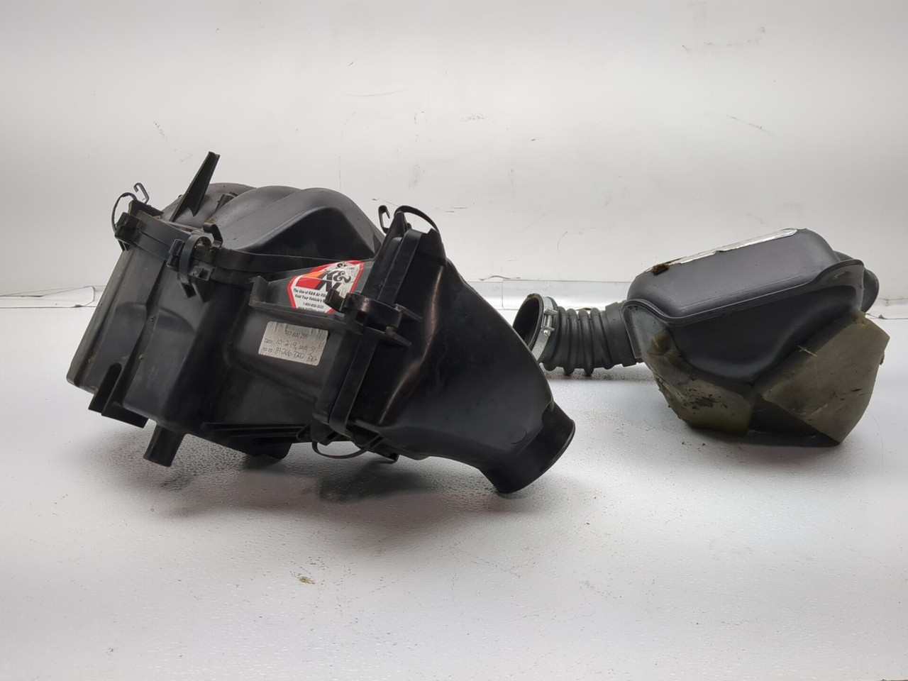 10-13 Can-Am Spyder Roadster RT Inner Airbox Resonator 707800299