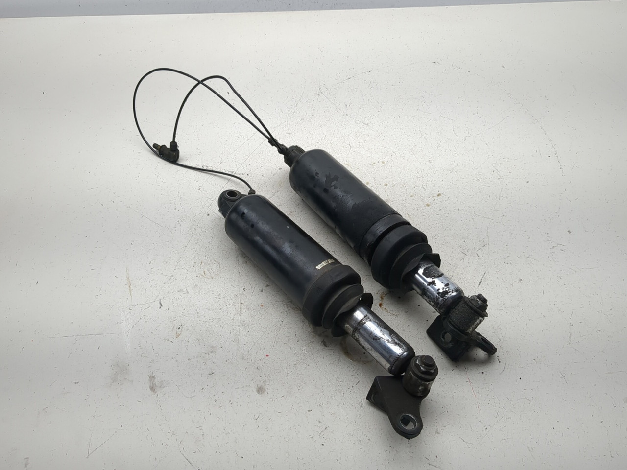 84-96 Harley-Davidson Electra Glide Classic FLHT Rear Air Shock