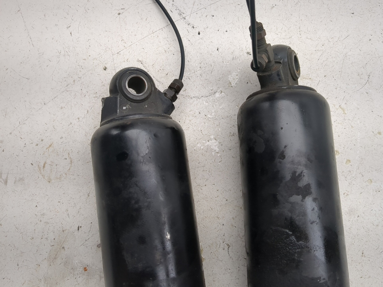 84-96 Harley-Davidson Electra Glide Classic FLHT Rear Air Shock