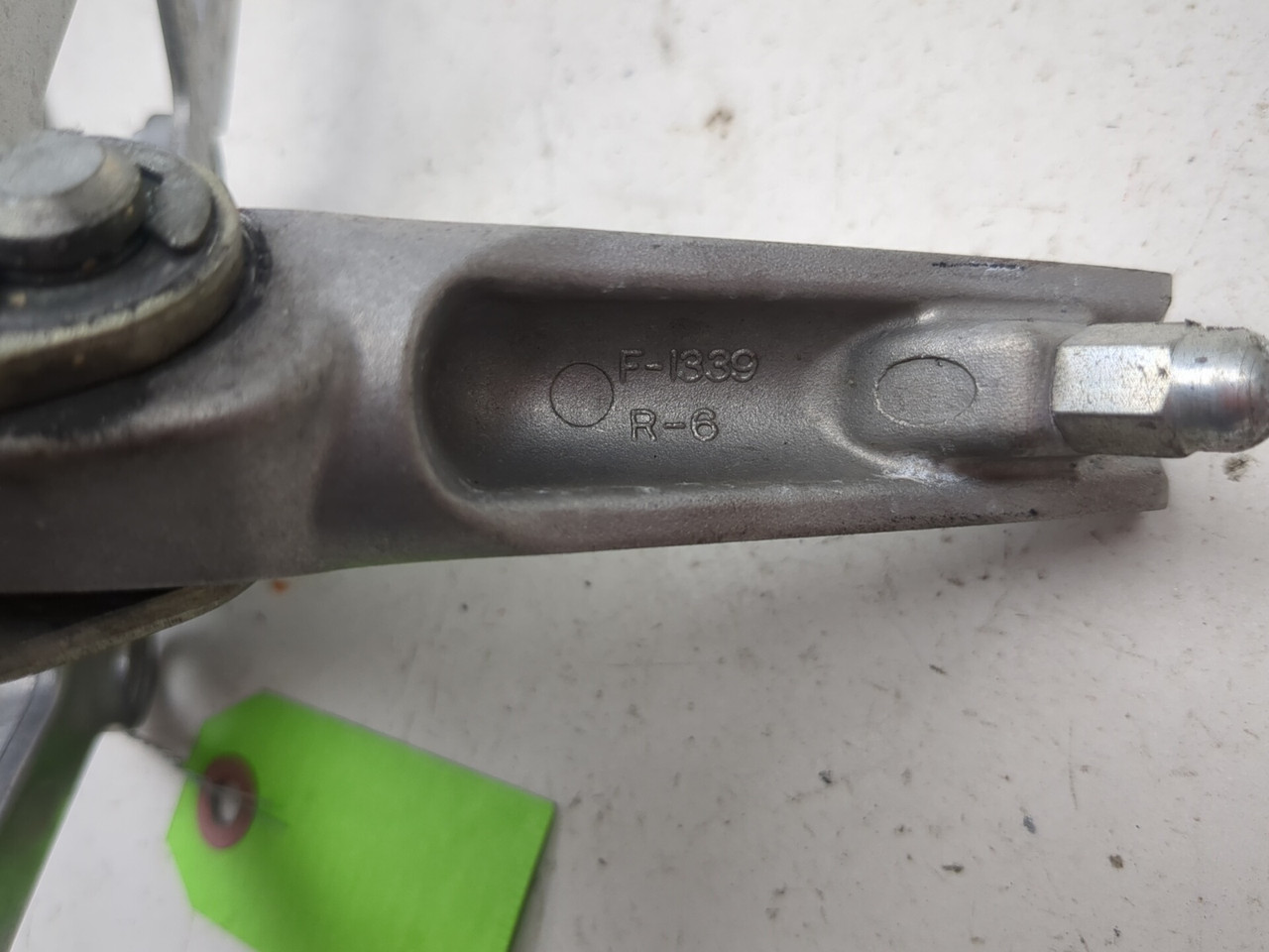 95-97 Kawasaki Ninja ZX6R ZX600 Front Left Right Foot Peg Set