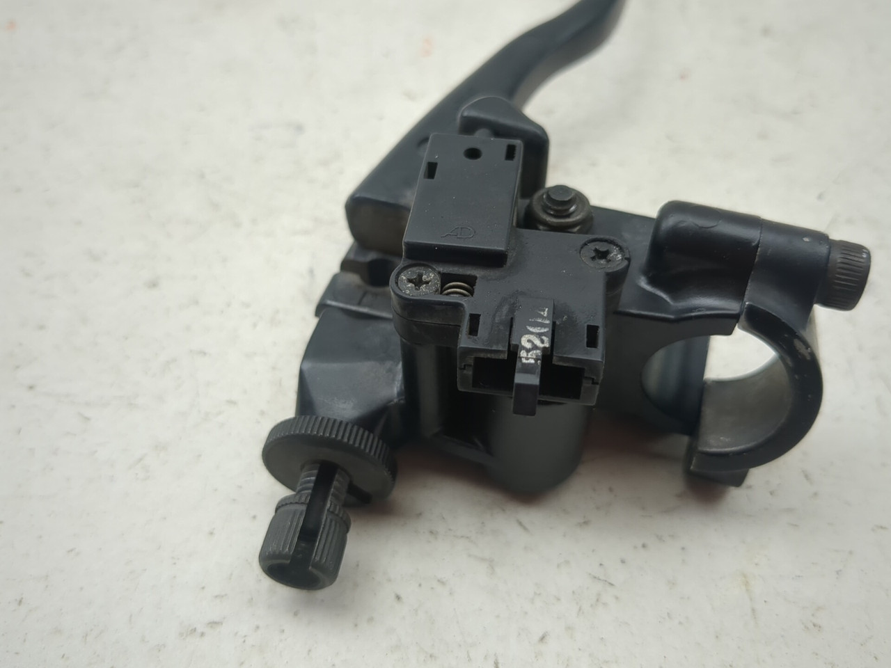 95-97 Kawasaki Ninja ZX6R ZX600 Left Clutch Lever Perch 46076-0046