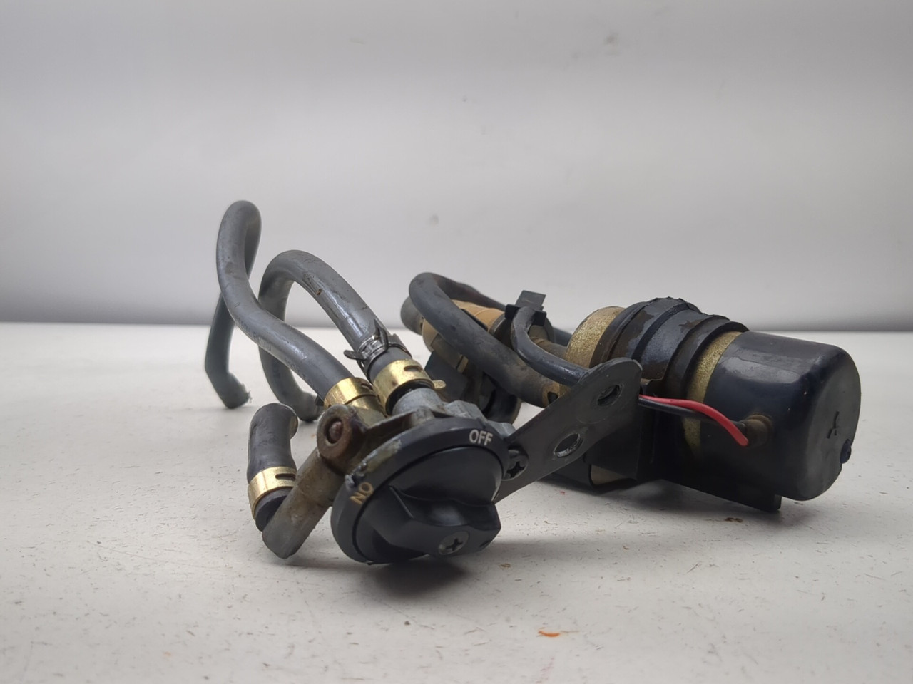 95-97 Kawasaki Ninja ZX6R ZX600 Fuel Pump Assembly - Sun Coast