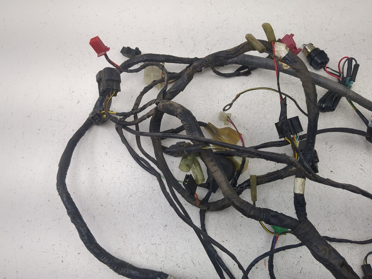 中心線 95-97 Kawasaki Ninja ZX6R ZX600 Main Wiring Harness 26030-1311