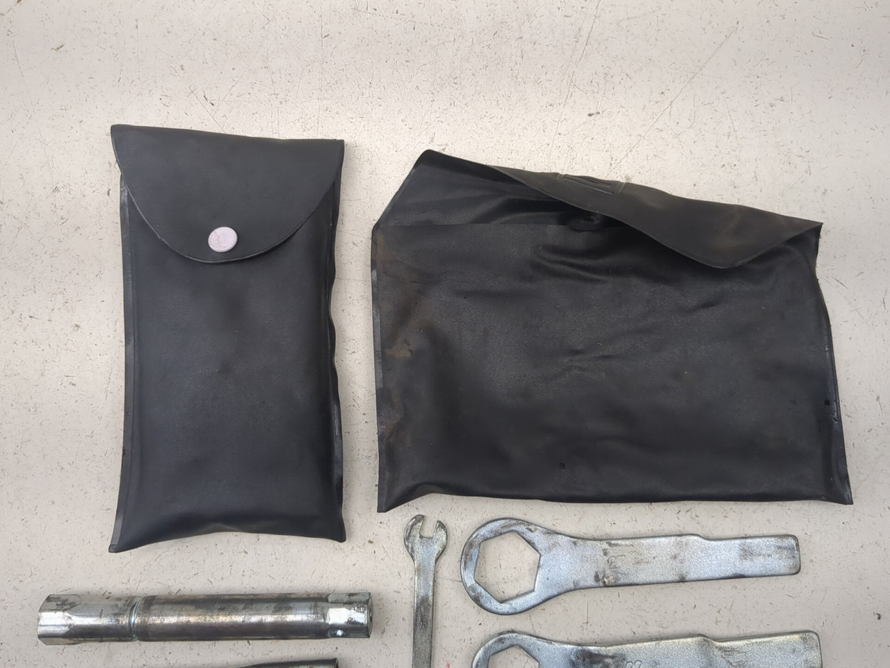 95-97 Kawasaki Ninja ZX6R ZX600 Tool Kit Set - Sun Coast Cycle 95-97 Kawasaki Ninja ZX6R ZX600 Tool Kit Set - Sun Coast Cycle