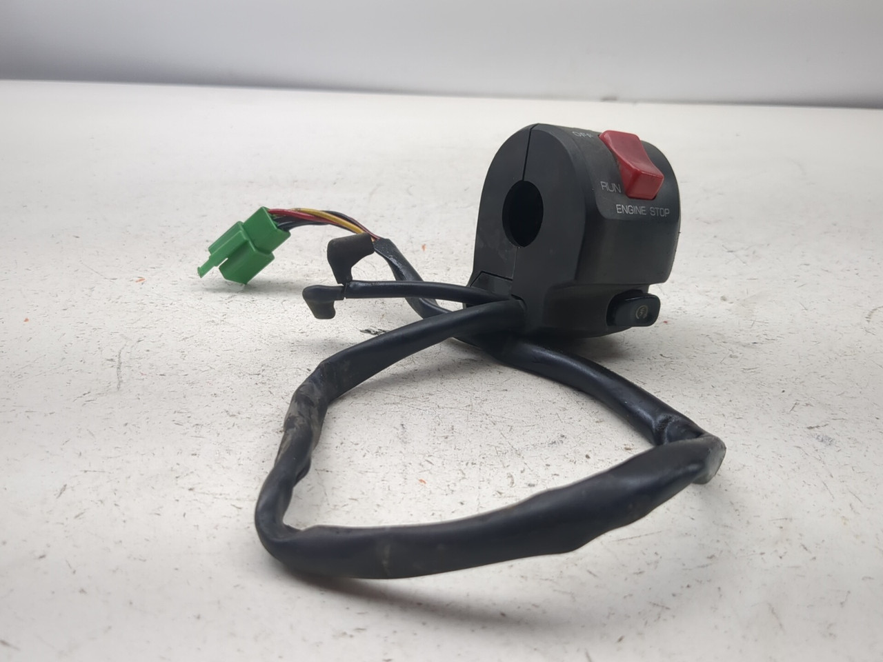 95-97 Kawasaki Ninja ZX6R ZX600 Right Handlebar Switch 46091-1663