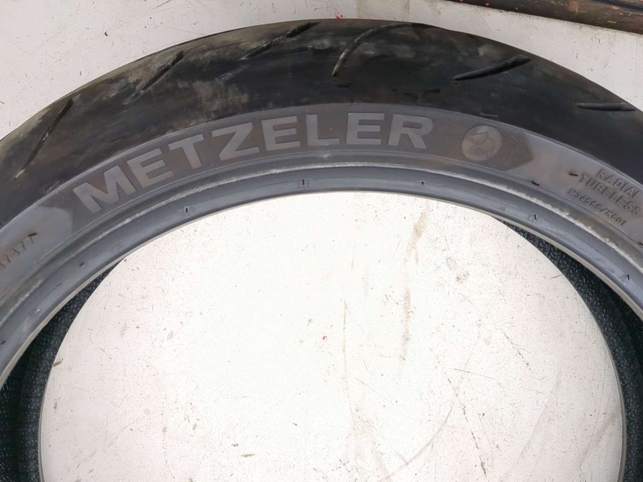 Rear Metzeler Sportec M9 RR 150/60 ZR 17 Tire DOT 0424 - Sun Coast