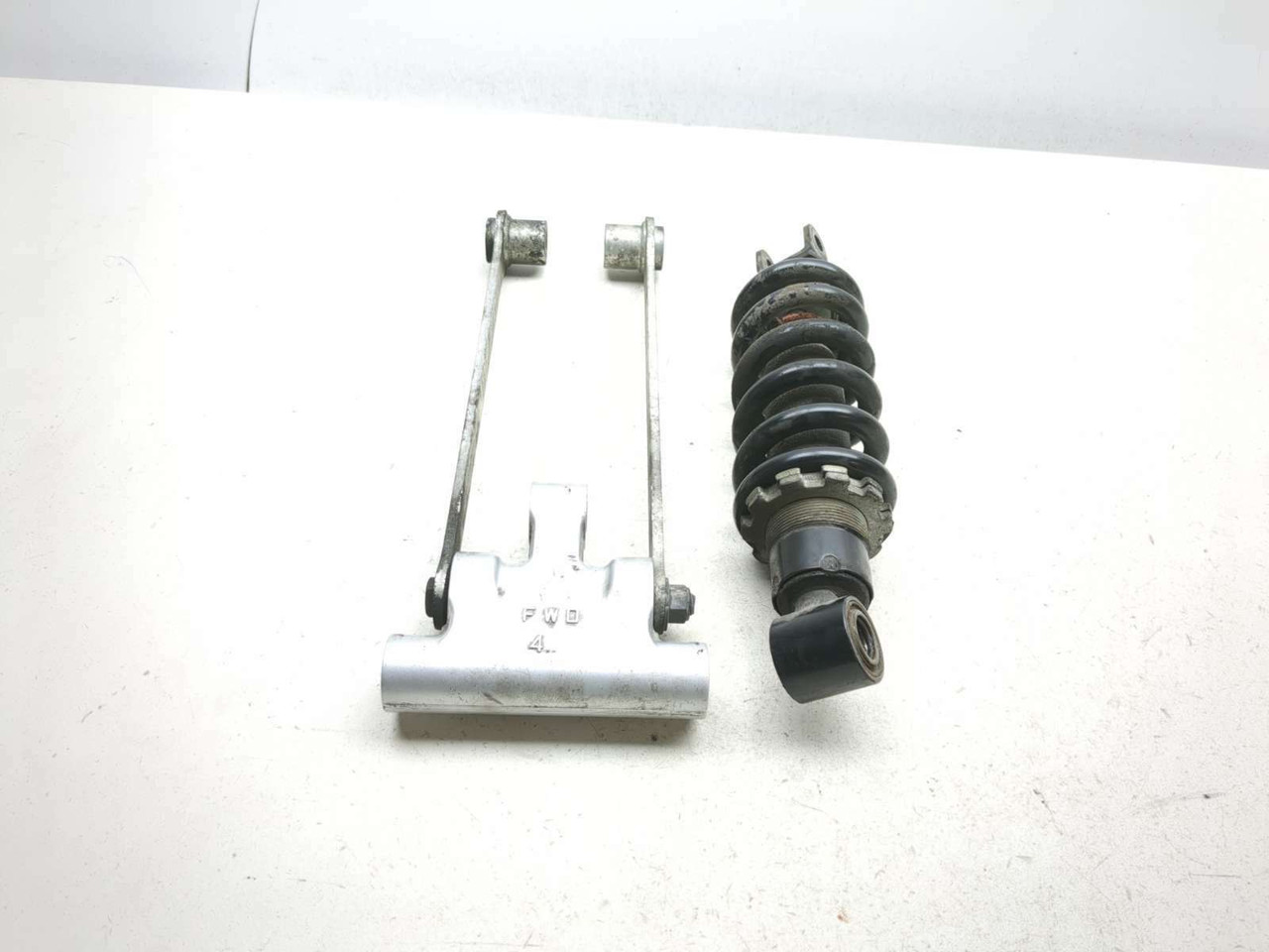 08-17 Yamaha Raider XV1900 CU Rear Shock Suspension W/ Linkage