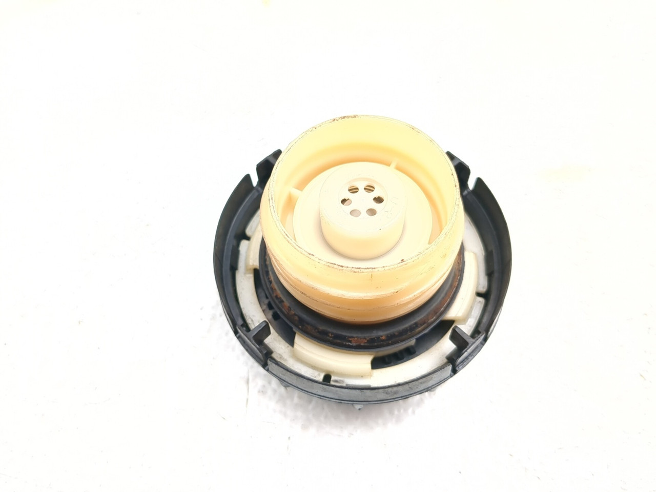05-09 Suzuki VL1500 Boulevard C90 Fuel Tank Cap 44200-10F01 - Sun 05-09 Suzuki VL1500 Boulevard C90 Fuel Tank Cap 44200-10F01 - Sun