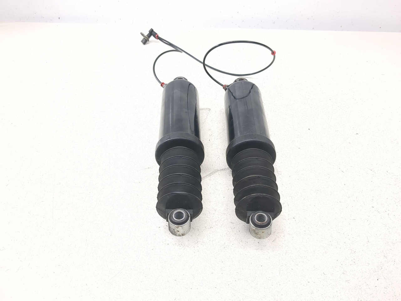 99-06 Harley-Davidson FLHRI Road King Rear Left Right Air Shock