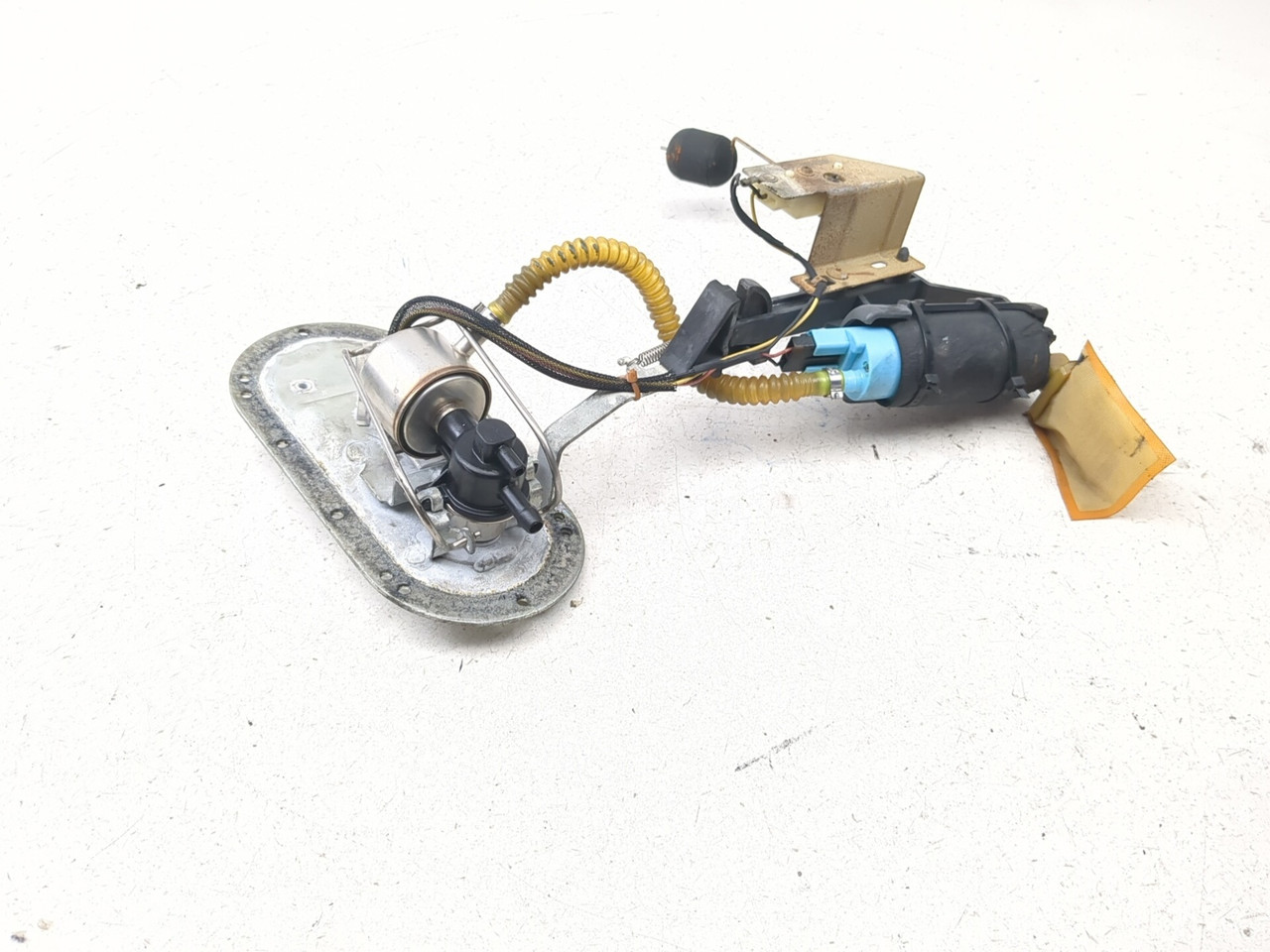 99-06 Harley-Davidson FLHRI Road King Fuel Pump Assembly 75127-02B