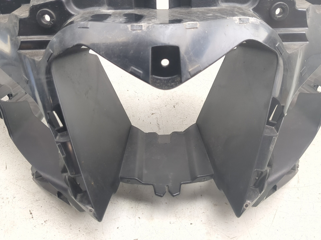22-25 Yamaha YZF-R7 Front Upper Fairing Stay Cover BEB-2835H-00-00