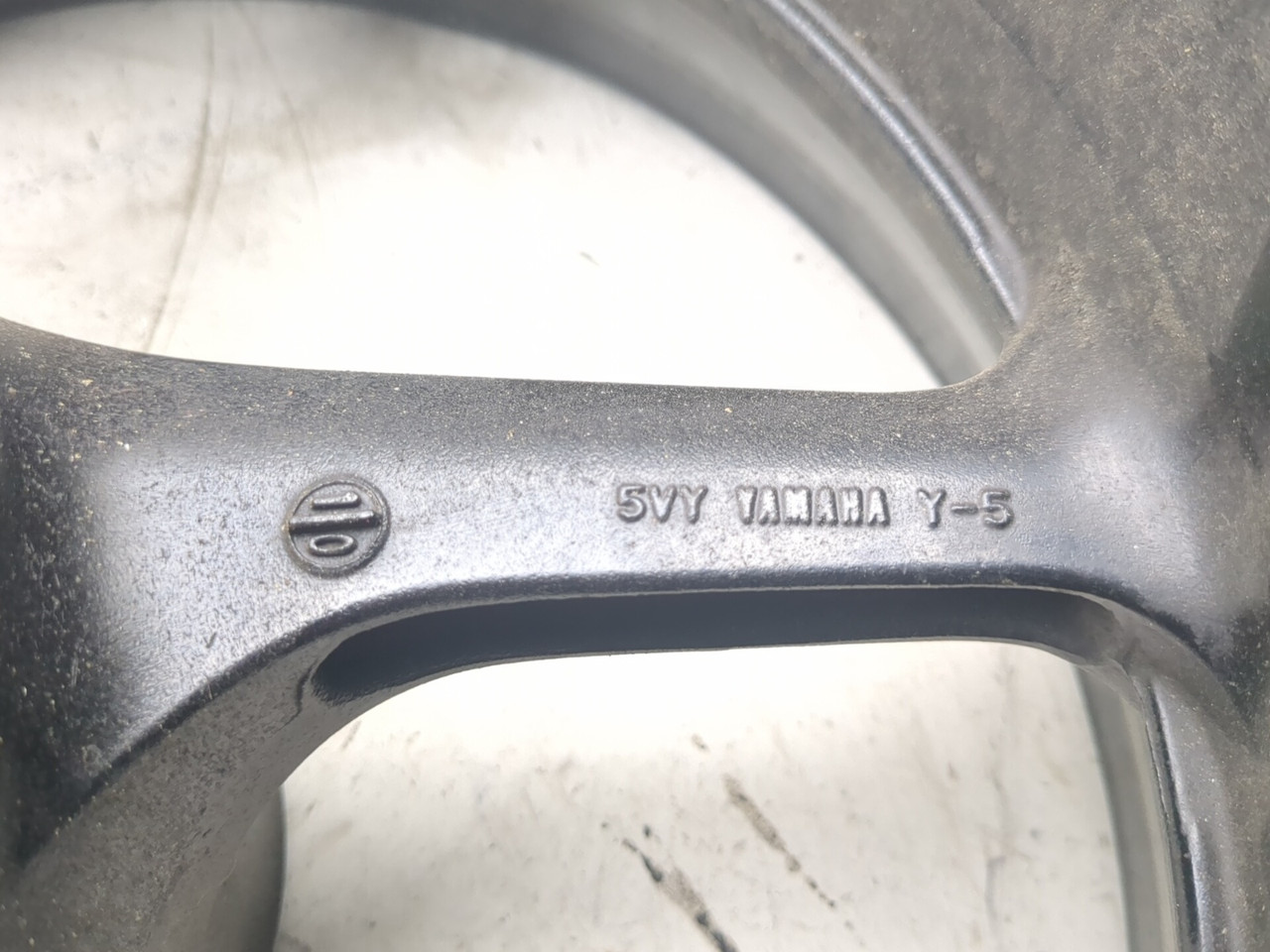 06-15 Yamaha FZ1 S Rear Wheel Rim 17X6.0 STRAIGHT 5VY-25338-00-98