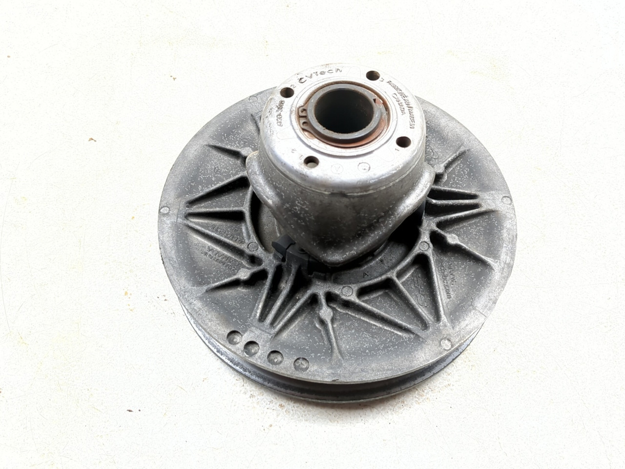 mana  21-26 CFMOTO Uforce 600 Secondary Clutch Assembly 0GR0-052000