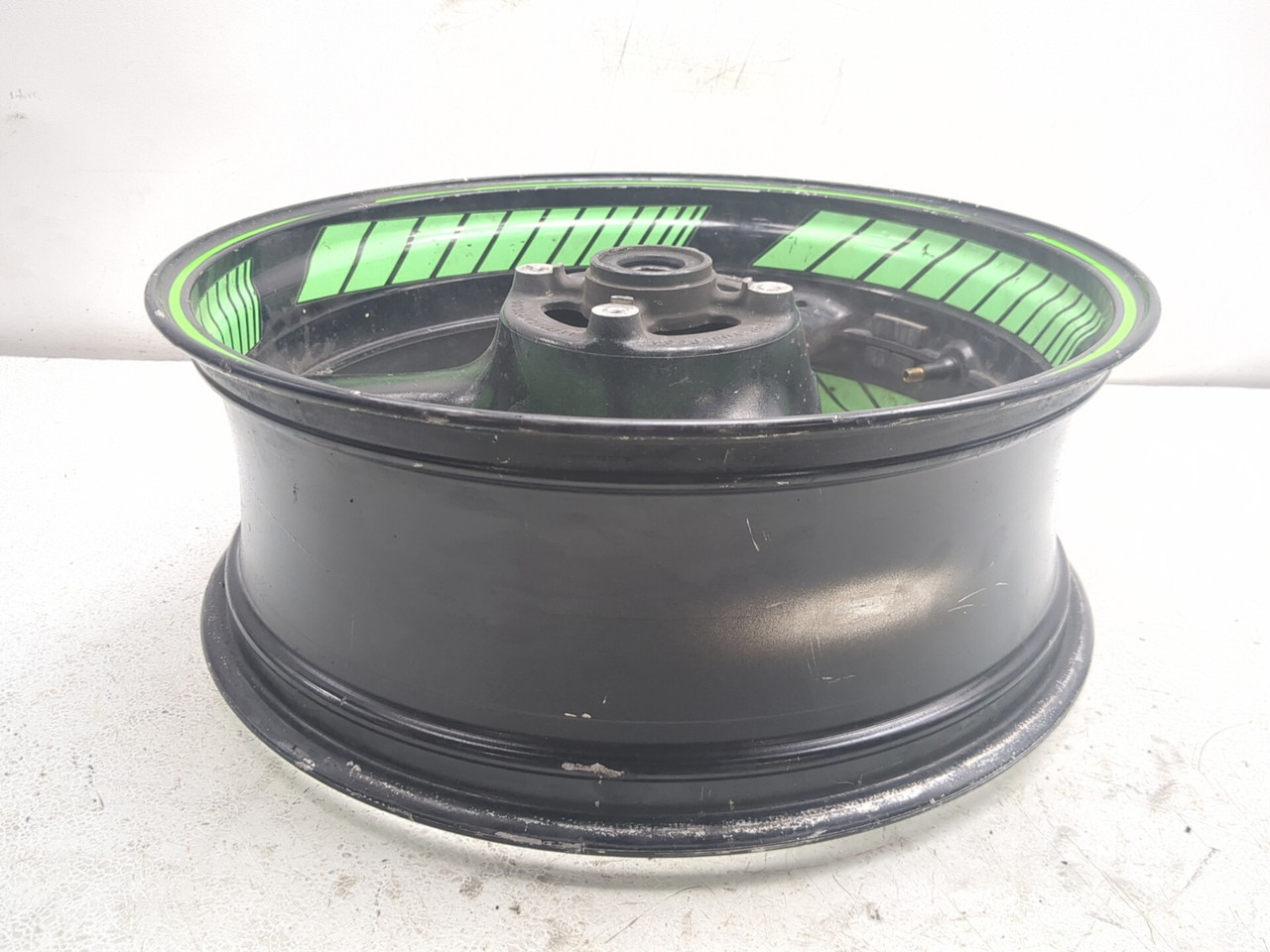 11-15 Kawasaki Ninja ZX10R ZX1000J Rear Wheel Rim 17X6.0 STRAIGHT