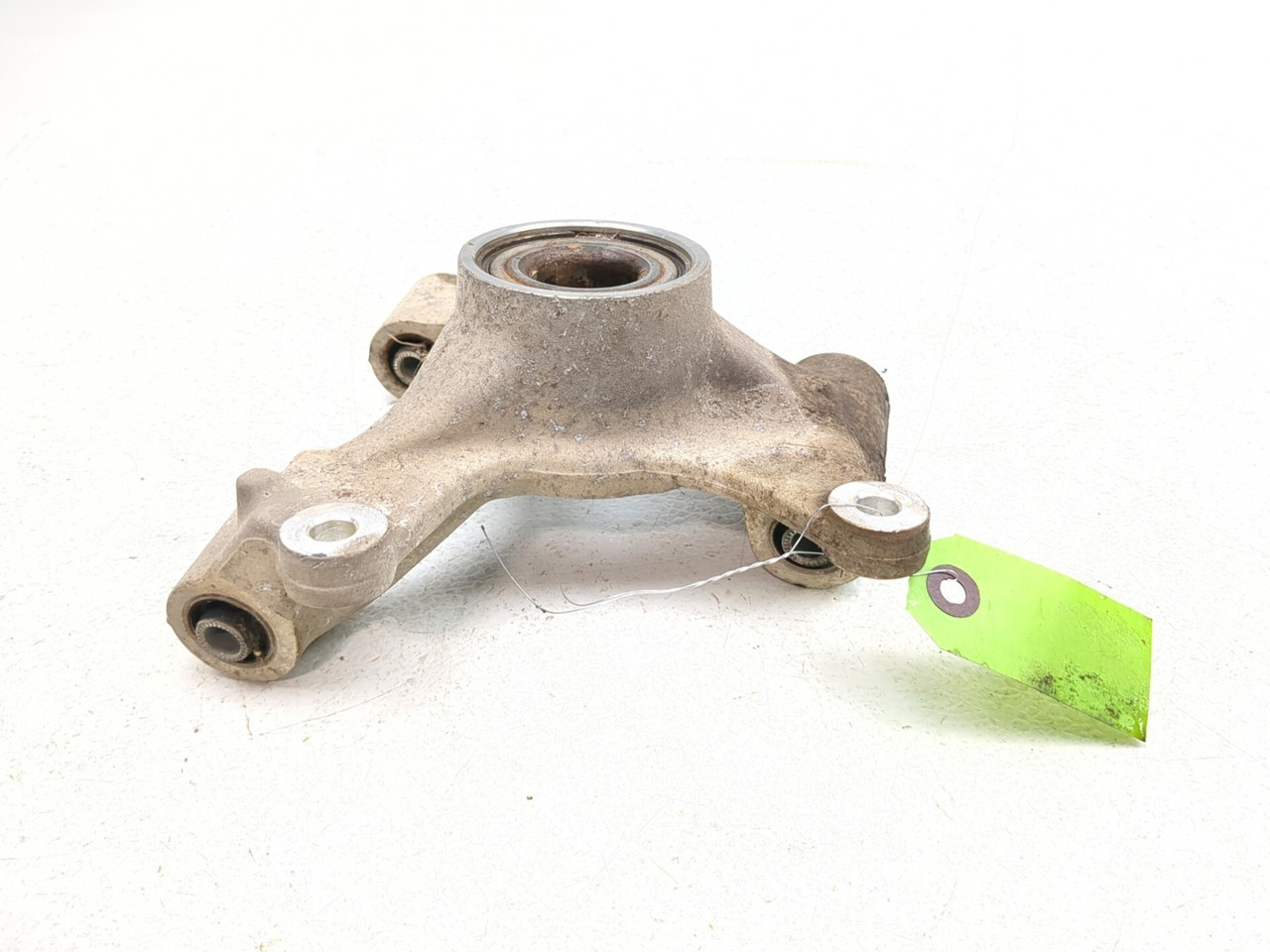 21-26 Can Am Commander XT 1000 Rear Left Knuckle 706003637 - Sun