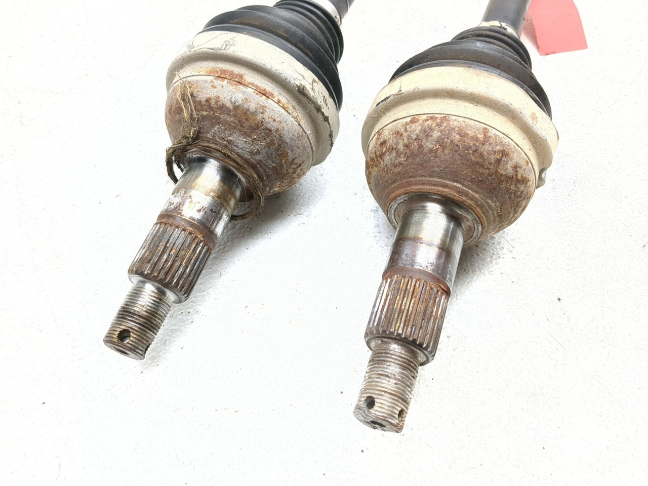 21-26 Can Am Commander XT 1000 Rear Left Right CV Axle Set