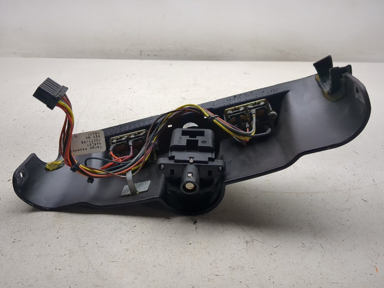 06-13 Harley CVO Ultra Glide FLHTCUSE Front Ignition Switch W/ Key