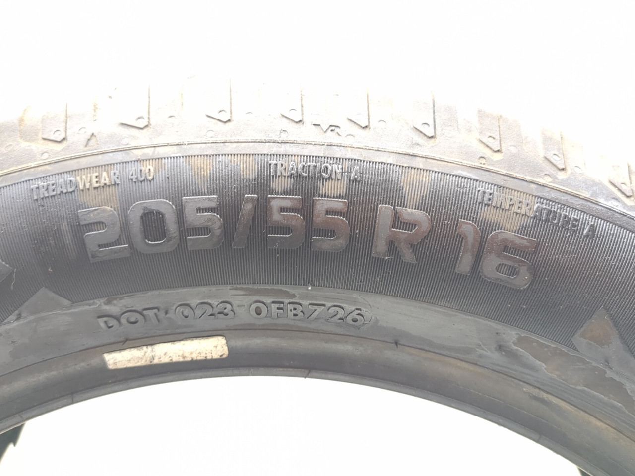 Vredestein Quatrac Rear Tire 205/55R16 - Sun Coast Cycle Sports