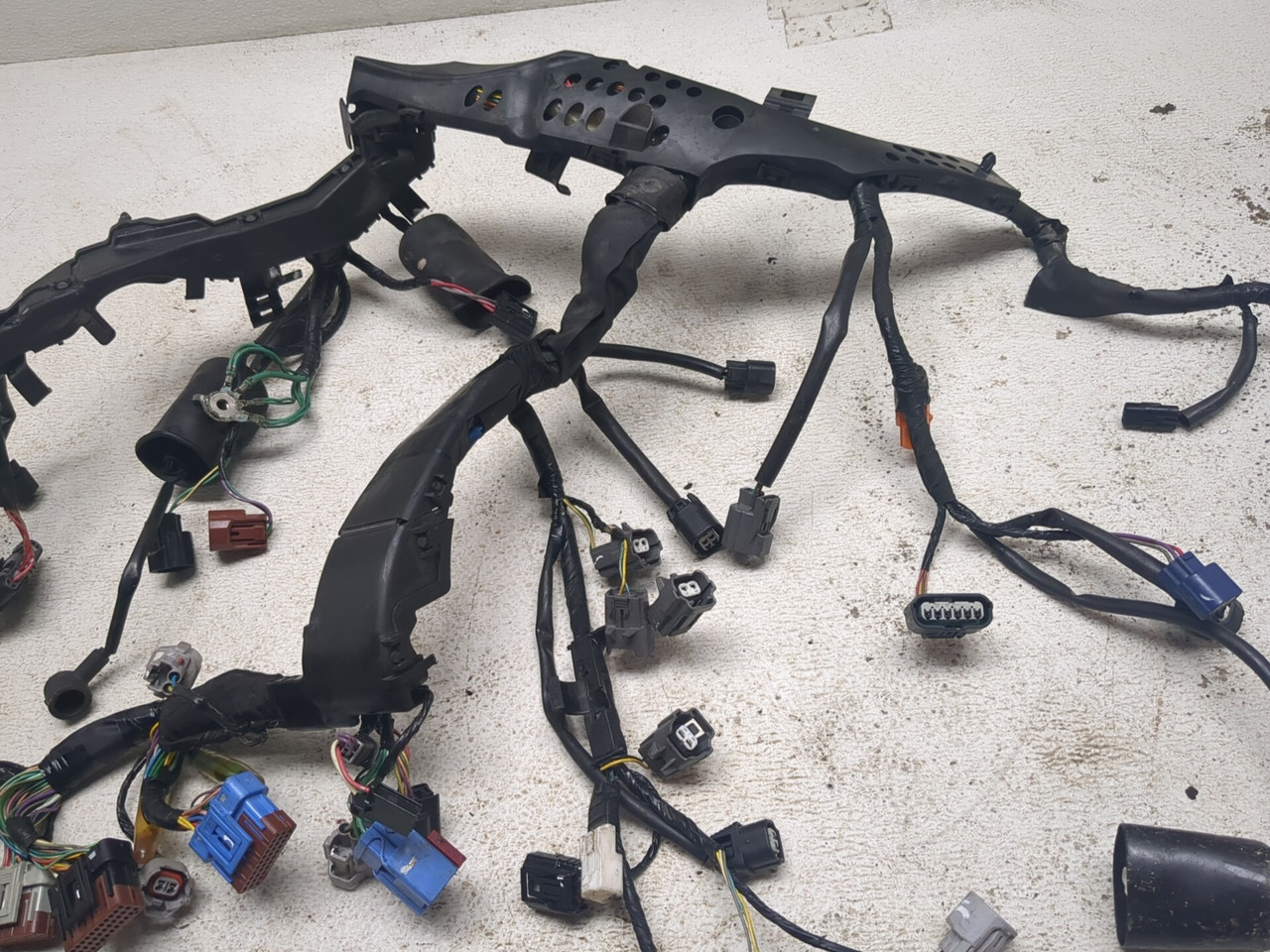 17-26 Honda CBR1000RR CBR 1000 Main Wire Harness 32100-MKF-L020