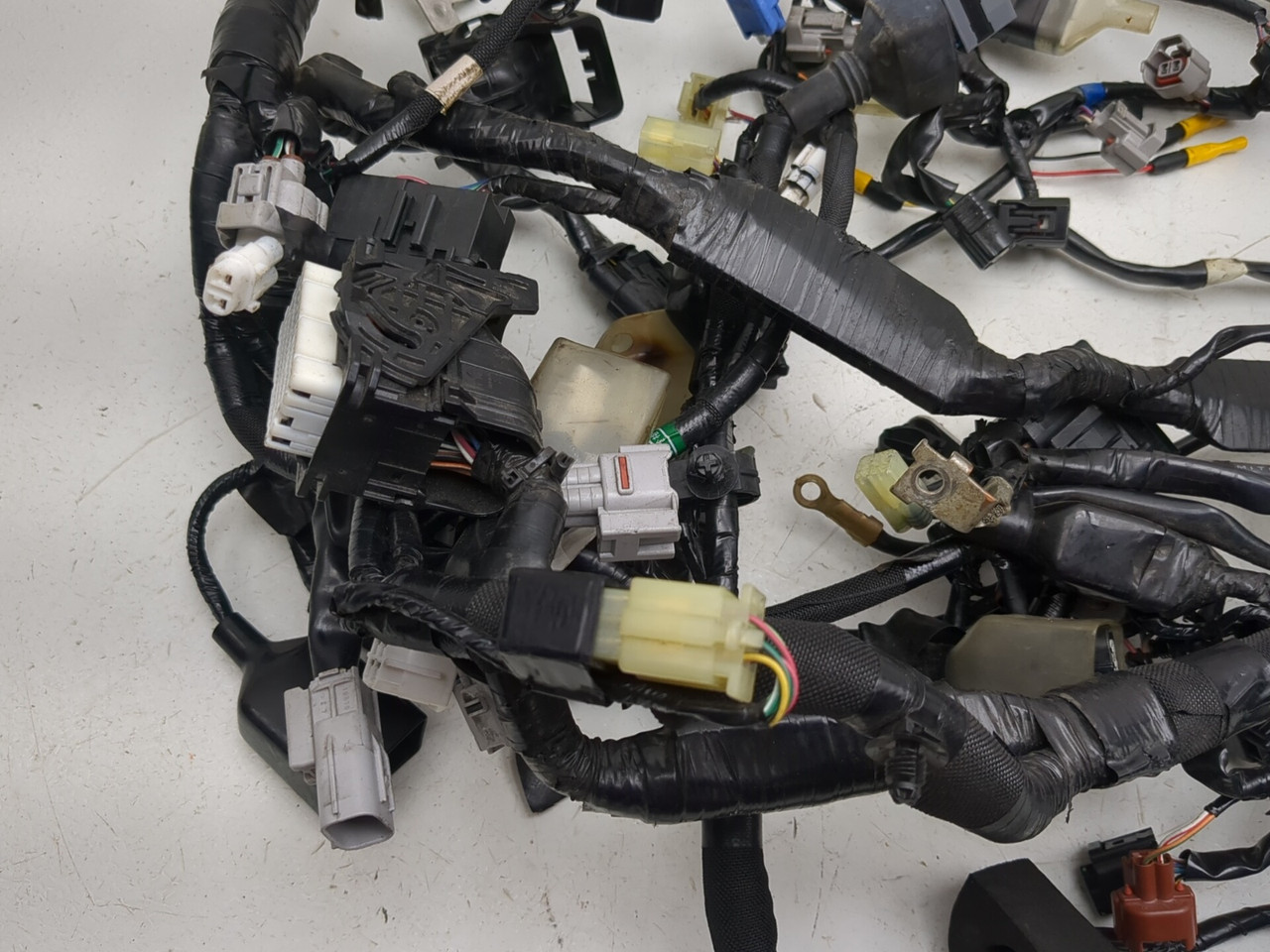 21-24 Kawasaki ZX10R Ninja ZX 10 Main Wiring Harness 26031-3766