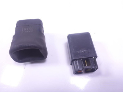 98 Suzuki DR 200 SET Relay Boot Cover 2347D6