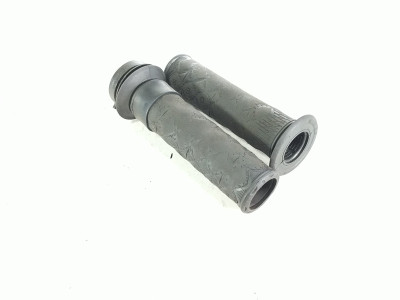 01-05 Yamaha FZ1 Throttle Tube And Grips