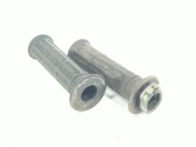 86 87 Honda VFR 700 F Interceptor Throttle Tube And Grips