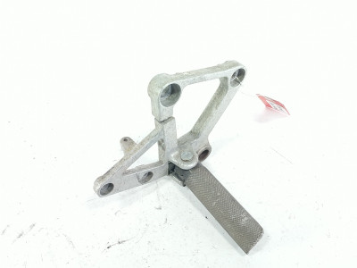 86 87 Honda VFR 700 F Interceptor Front Right Rearset Driver Peg Damaged