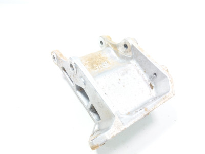 17 Kawasaki Mule KAF 820 Pro FXT Engine Motor Mount