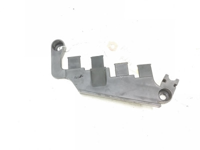 13 Moto Guzzi Griso 1200 8V Relay Holder Small Cover Plastic 06746300