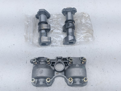 13 Can Am Spyder ST Limited Cam Shafts