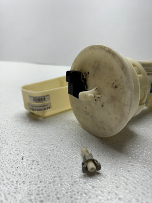 05 Suzuki King Quad Kingquad 700 Gas Fuel Pump