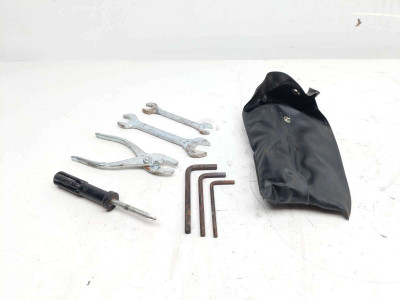 09 Suzuki VZ 1500 Intruder Boulevard M90 Tool Kit