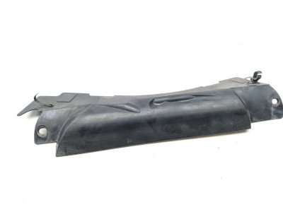 03 Suzuki GSXR 600 750 Front Lower Radiator Fairing Moulding Cover Plastic