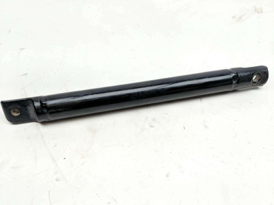 12 Harley Tri Glide Ultra Classic FLHTCUTG Sub Frame Engine Motor Bracket B