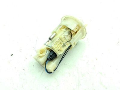 06 Yamaha R1 YZF-R1 Gas Fuel Pump