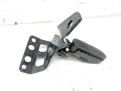 07 BMW F650 GS F650GS Right Front Driver Foot Peg Bracket 717650294