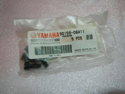 1998 Yamaha YZF-R1 is genuine Yamaha M6x12 pan head screw with integrated washer