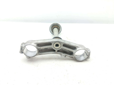 07 Suzuki Hayabusa GSX1300R Bottom Lower Triple Steering Tree Clamp