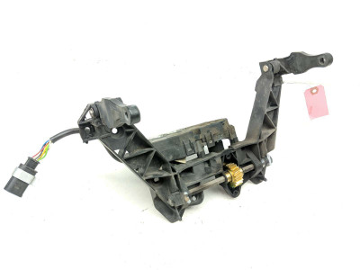 15 BMW K1600 GTL Windshield Adjustment Cover Panel Assembly 7724081