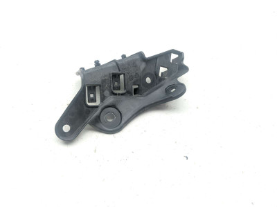 17 Triumph Bonneville Bobber Swithcube Connector Mount Bracket