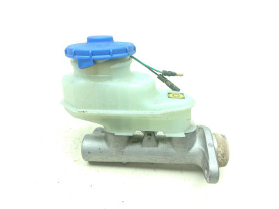 12 Kubota RTV1140 CPX Brake Master Cylinder