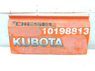 19 Kubota RTV1140 WH Right Side Bed Box Panel Cover