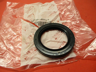 NOS NEW ORIGINAL OEM YAMAHA R6 R1 FZ09 OIL SEAL 93106-40013
